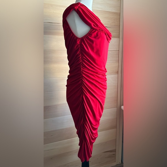 Ricki’s Red midi dress Size Medium Sleeveless Ruching Christmas Winter Summer - Picture 2 of 8